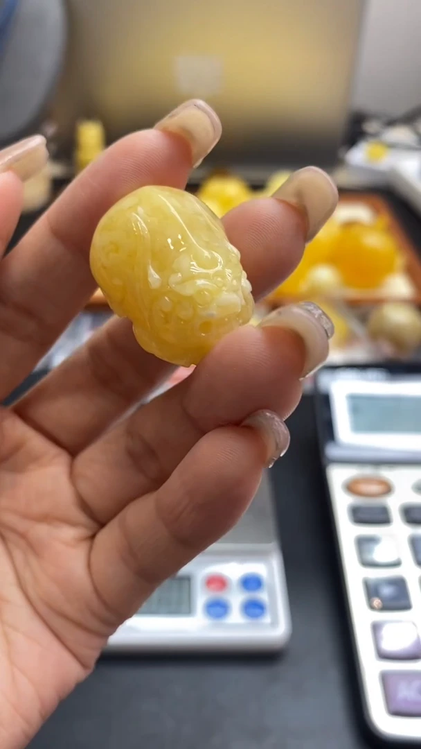 琥珀未镶嵌珠宝奇石812