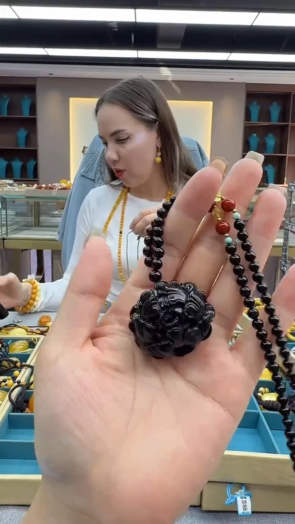 琥珀颈饰未镶嵌398秒拍号 假一罚三