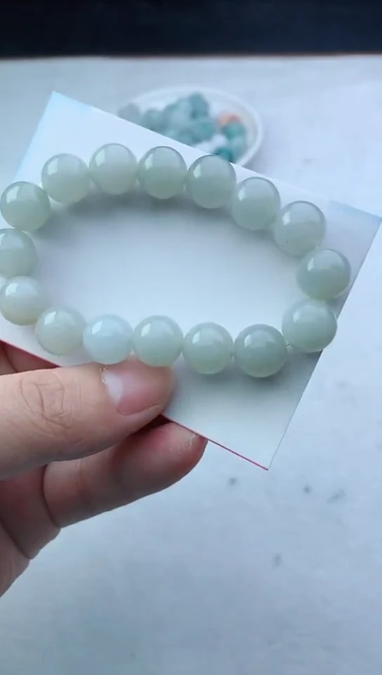 【闪购商品】翡翠颈饰未镶嵌珠子3