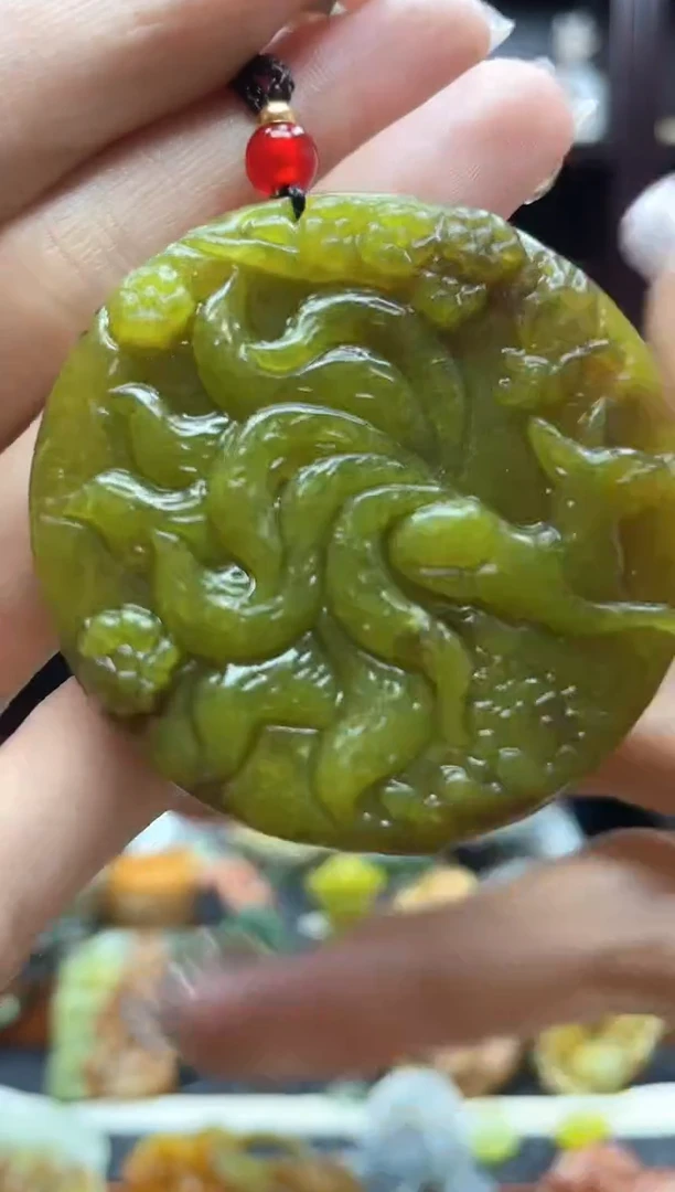未镶嵌岫玉吊坠·