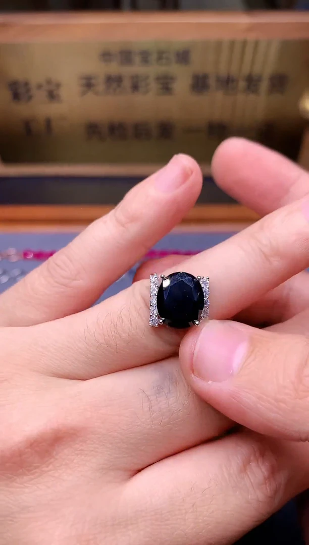 【闪购商品】蓝宝石戒指银S925镶嵌........