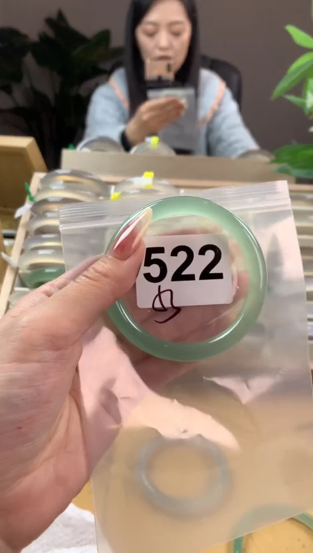 【闪购商品】玛瑙/玉髓手镯未镶嵌522