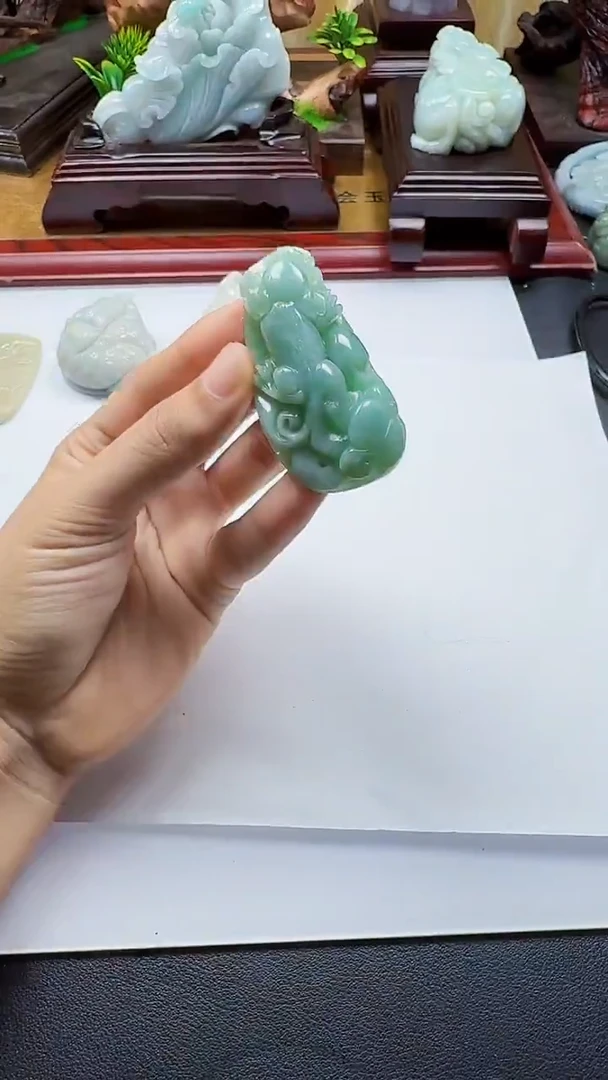 吊坠(不含链)未镶嵌翡翠1