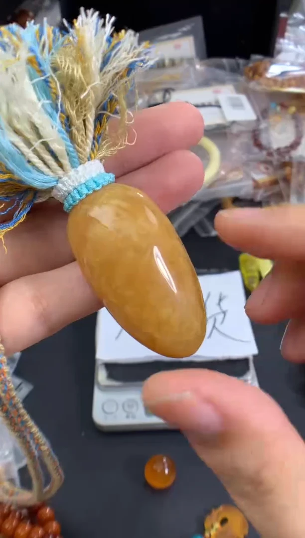 蜜蜡未镶嵌珠宝奇石601