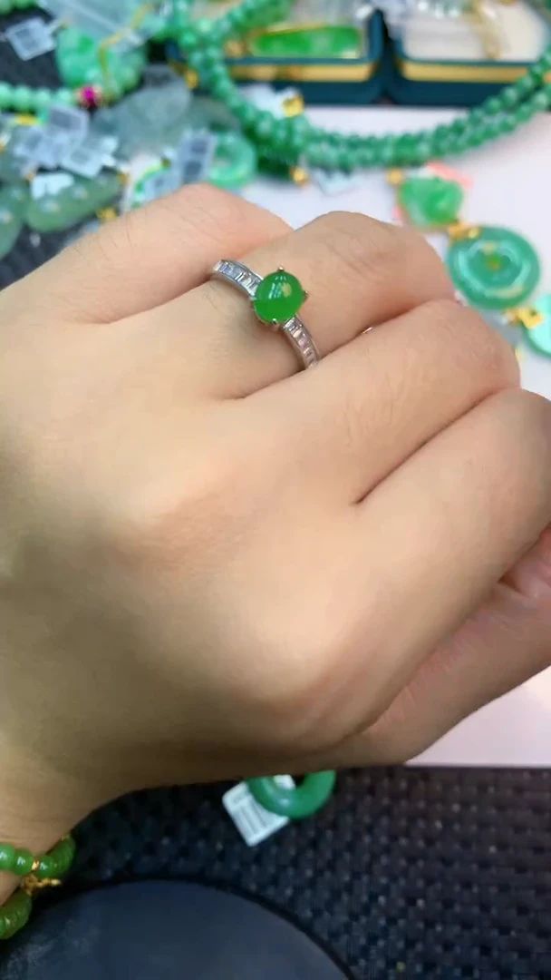颈饰未镶嵌翡翠11