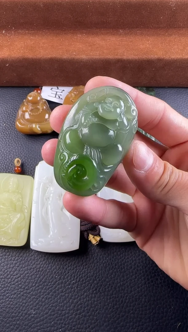 未镶嵌和田玉挂件和田玉佛公