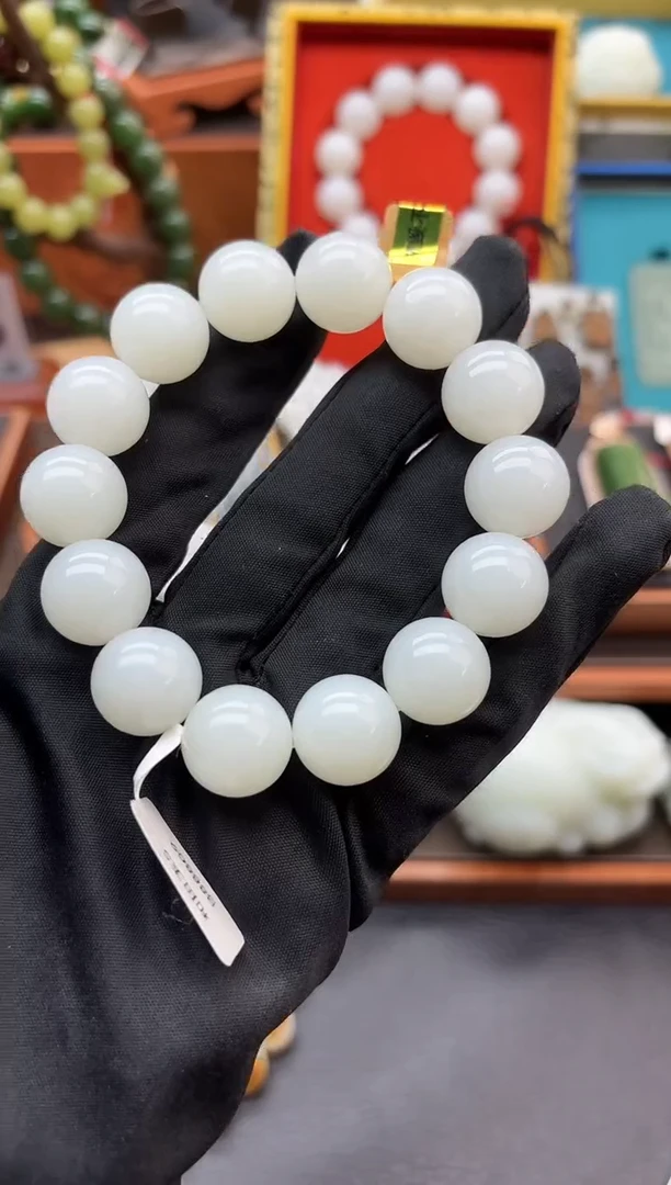 未镶嵌手串和田玉董小姐推荐 多样性发货 拍一发一z16