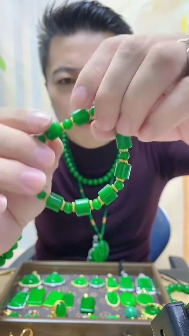 未镶嵌手链翡翠翡翠手链