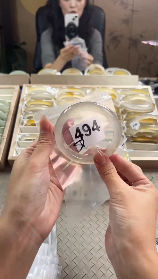 手镯玛瑙/玉髓未镶嵌时**1494