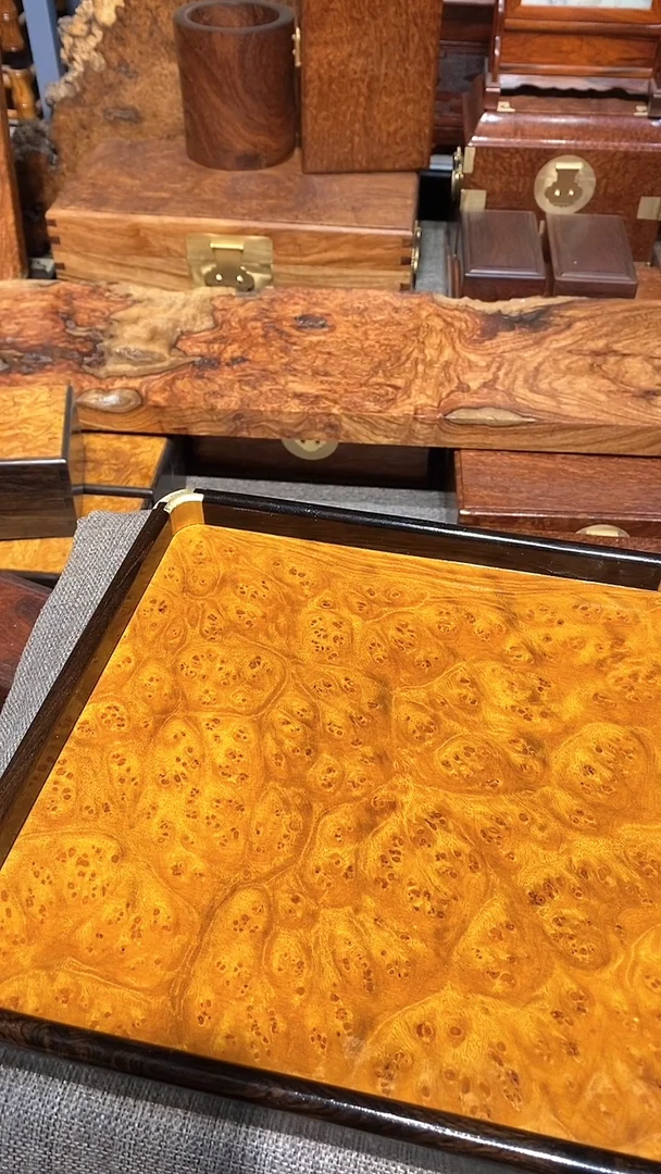 香樟木黄金樟茶盘一个