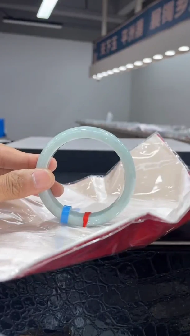 未镶嵌手镯翡翠6 5657