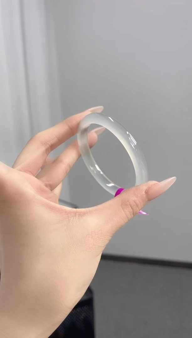 【闪购商品】玛瑙/玉髓手镯未镶嵌57-58圈口