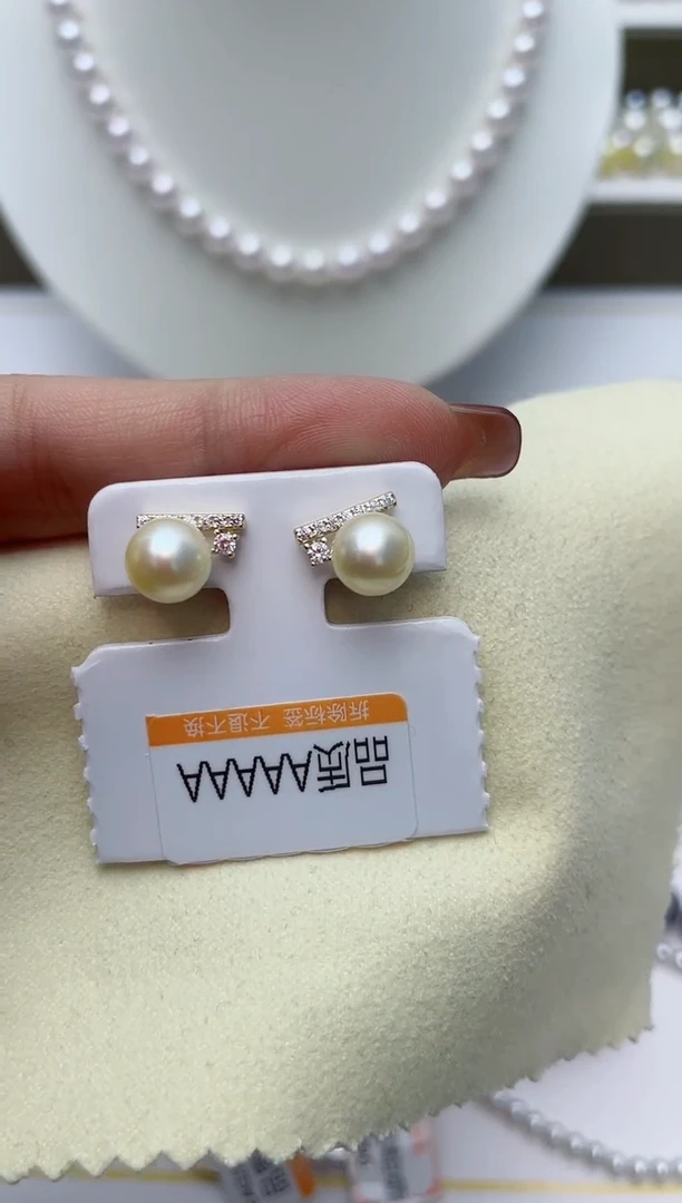 【闪购商品】海水珍珠耳饰银S925镶嵌W79