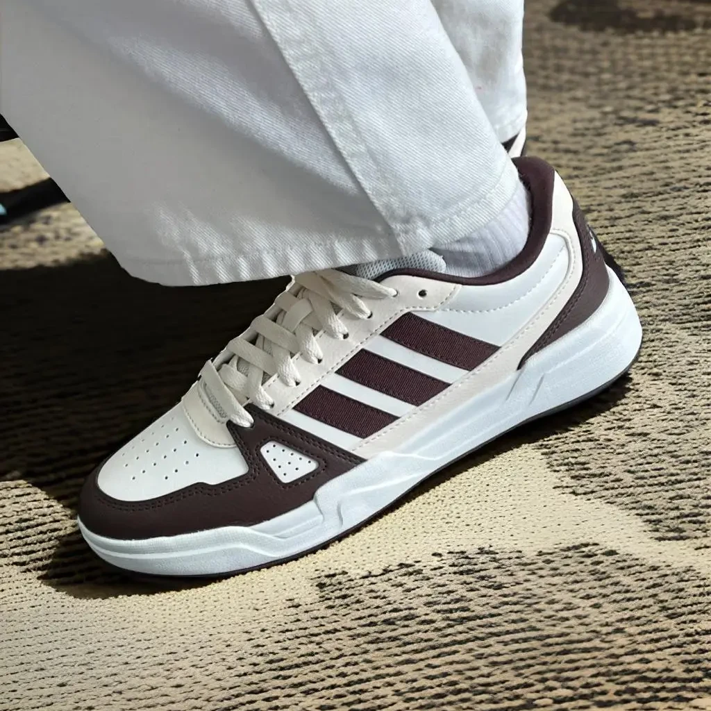 【门店在售】adidas/阿迪达斯男女复古轻质休闲板鞋JS3419