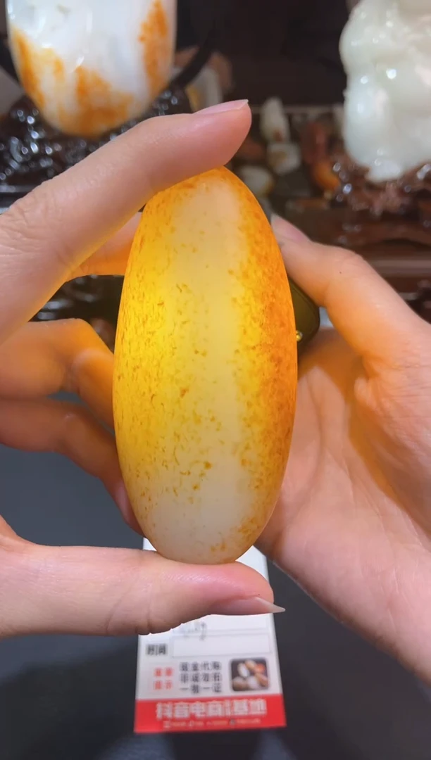 未镶嵌和田玉把件黎****，和田玉