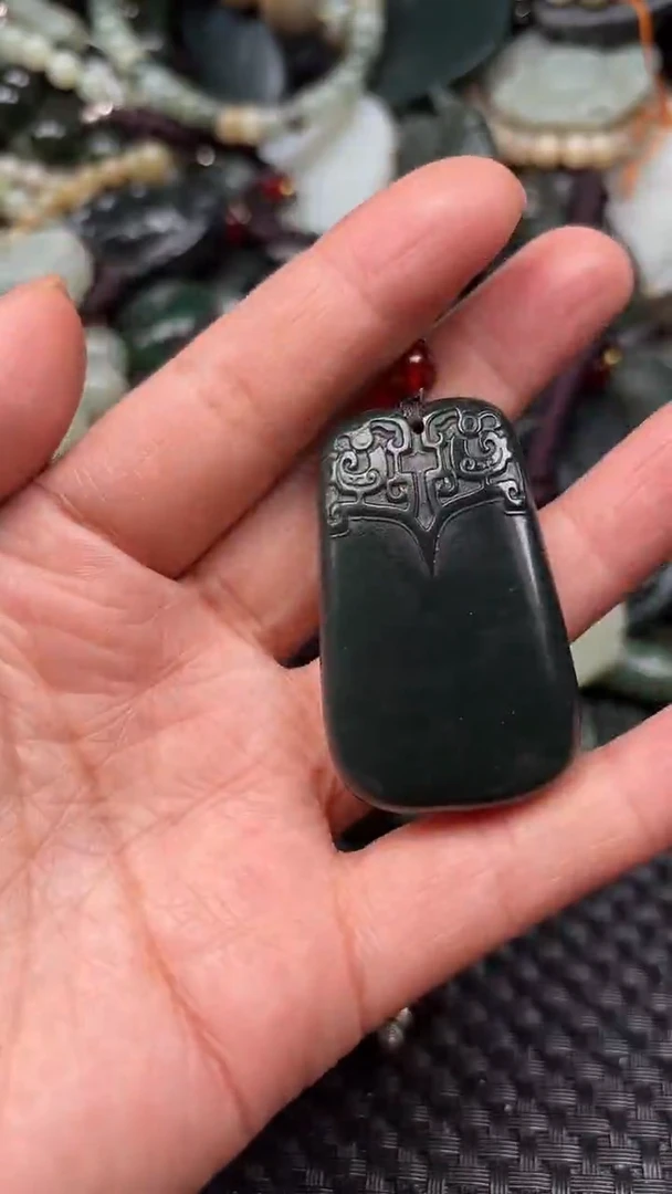 【闪购商品】和田玉颈饰未镶嵌1