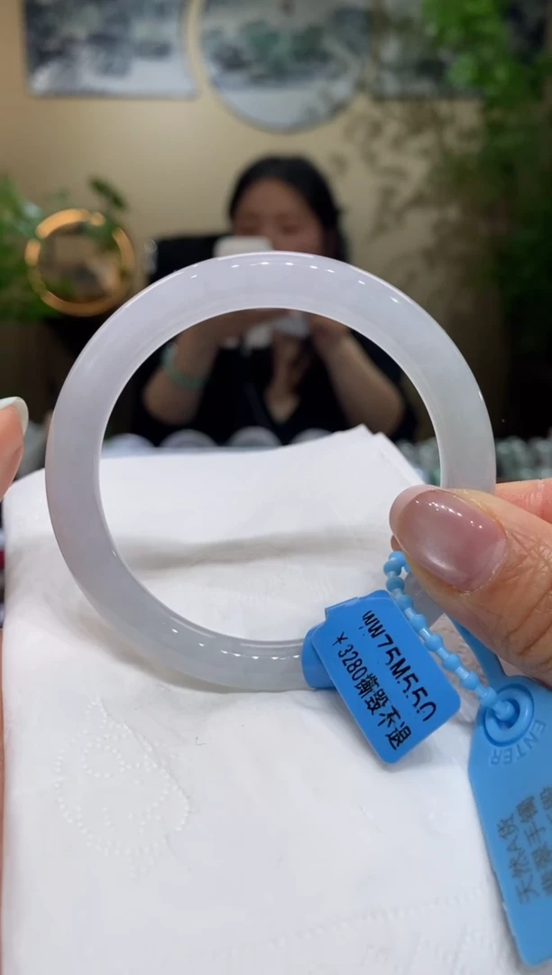 【闪购商品】翡翠手镯未镶嵌翡翠