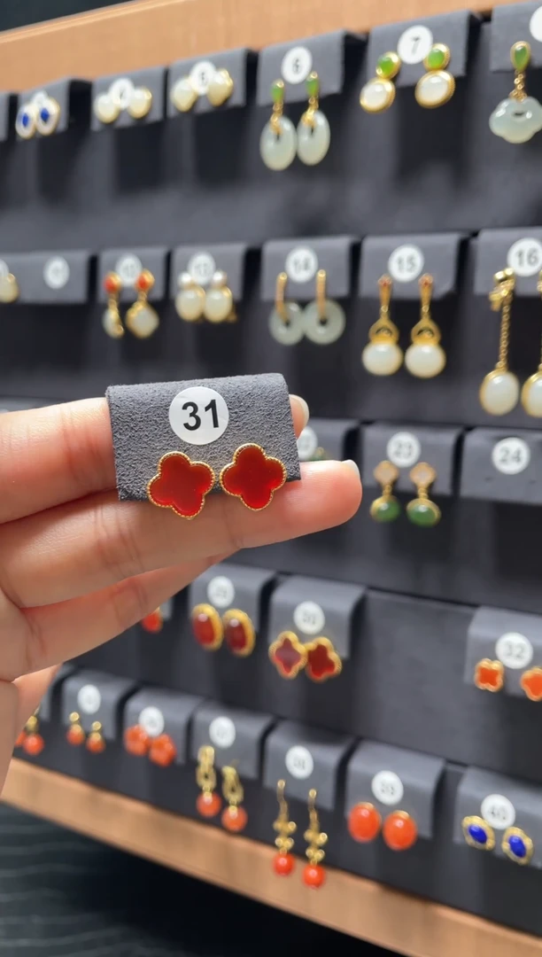 【闪购商品】玛瑙/玉髓耳钉银S925镶嵌0031