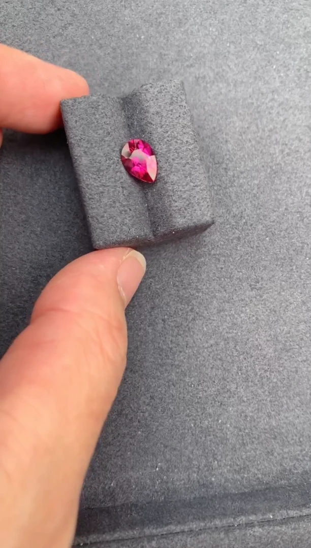 【闪购商品】碧玺裸石未镶嵌1.1ct卢比莱