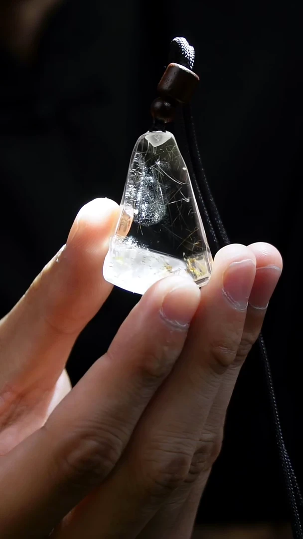 吊坠(赠链)未镶嵌水晶水晶