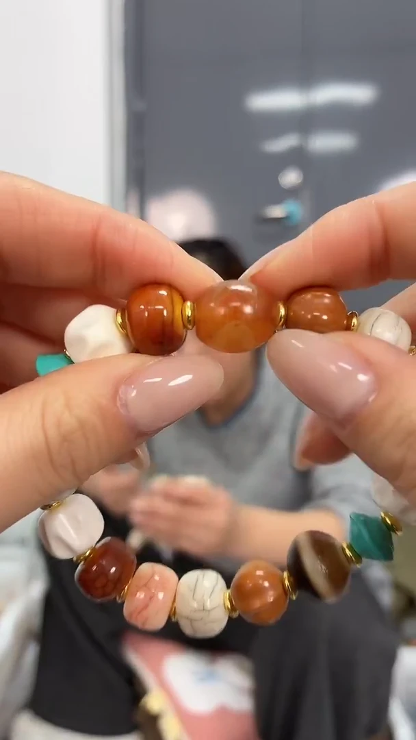 【慧慧甄选】高端轻奢手链多样性发货HF3908S