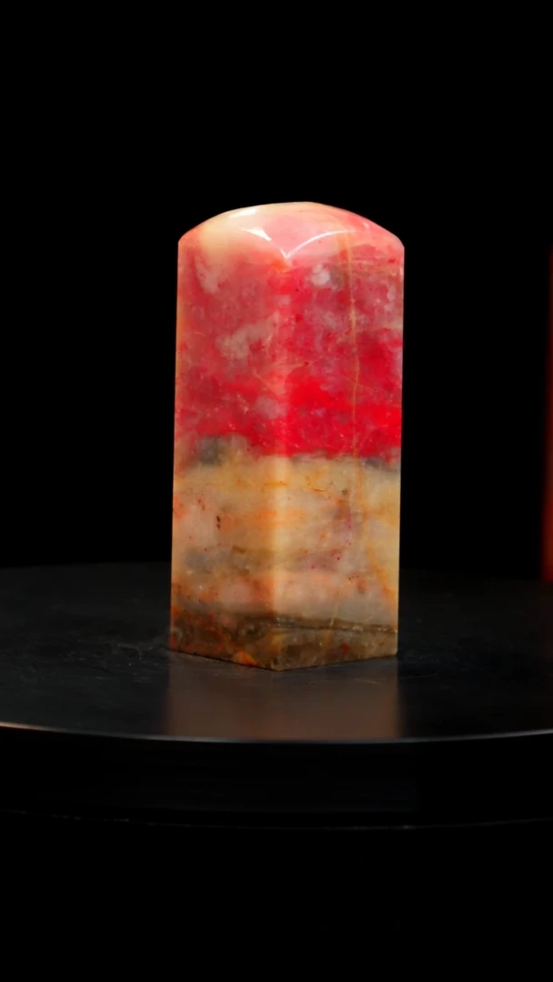 鸡血石白冻鸡血石