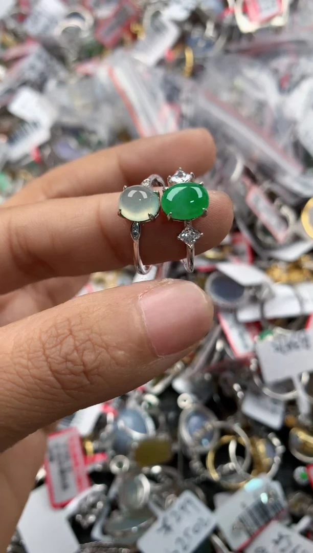 银S925镶嵌戒指翡翠777            2