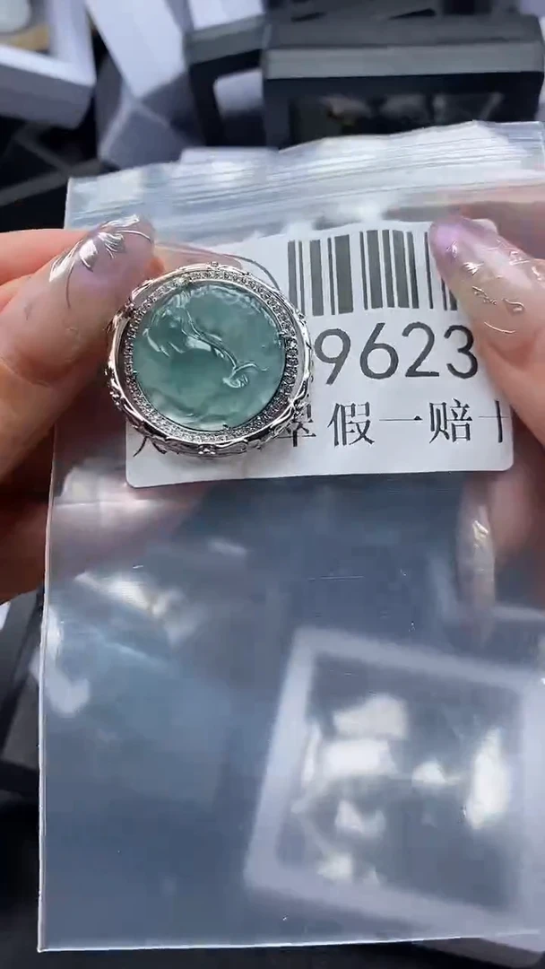 吊坠(不含链)未镶嵌翡翠9623