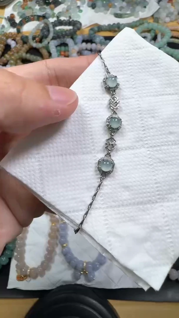 翡翠未镶嵌颈饰【闪购商品】 天然翡翠