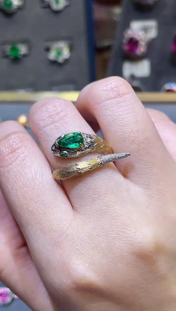 【闪购商品】祖母绿戒指18K金镶嵌/0.6ct