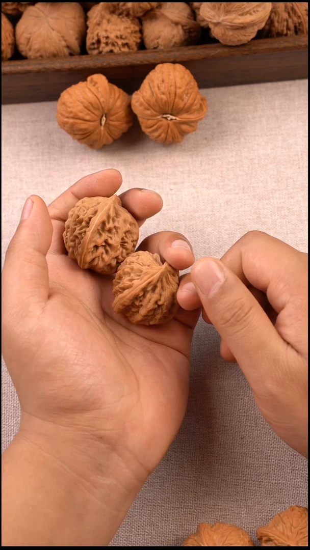 把件文玩核桃38红锦鲤