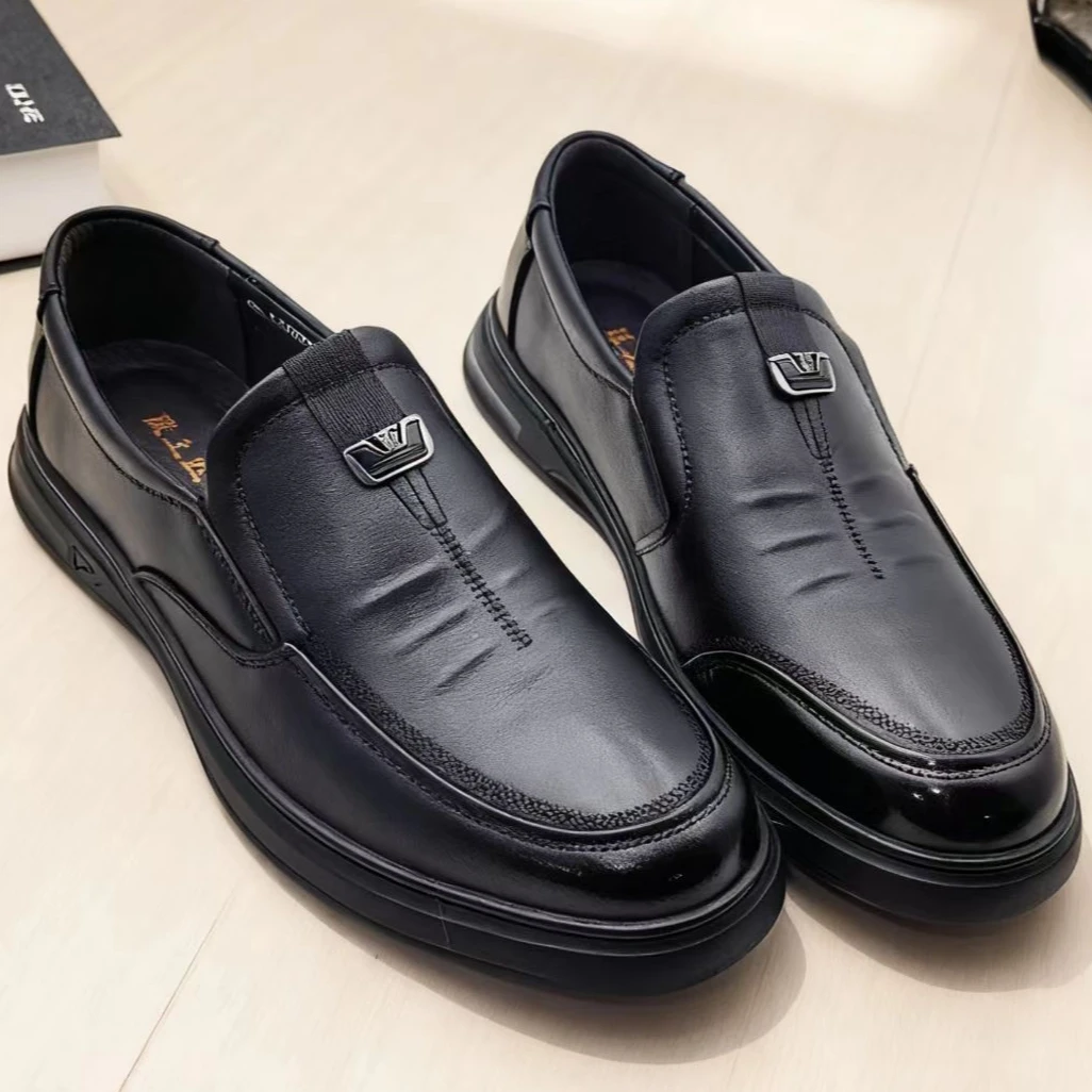 2025新款真皮防滑男士商务休闲皮鞋662027轻便百搭鞋软皮软底男鞋