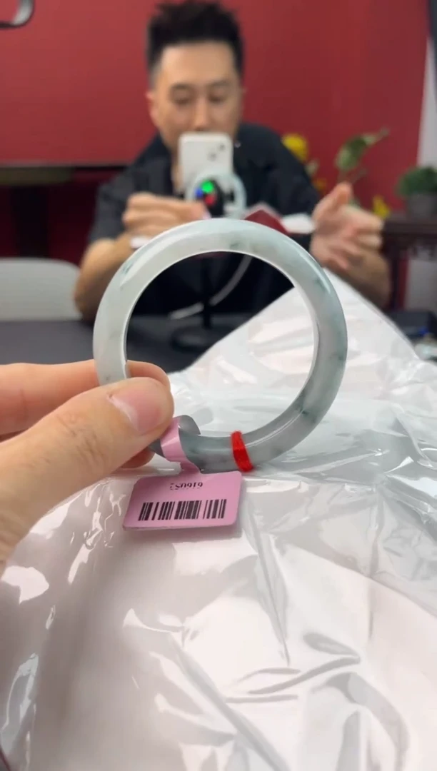 未镶嵌手镯翡翠7