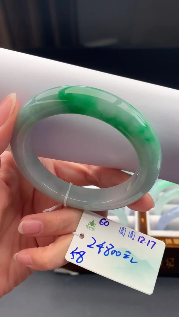 未镶嵌手镯翡翠翡翠自带#送人#，假一赔三