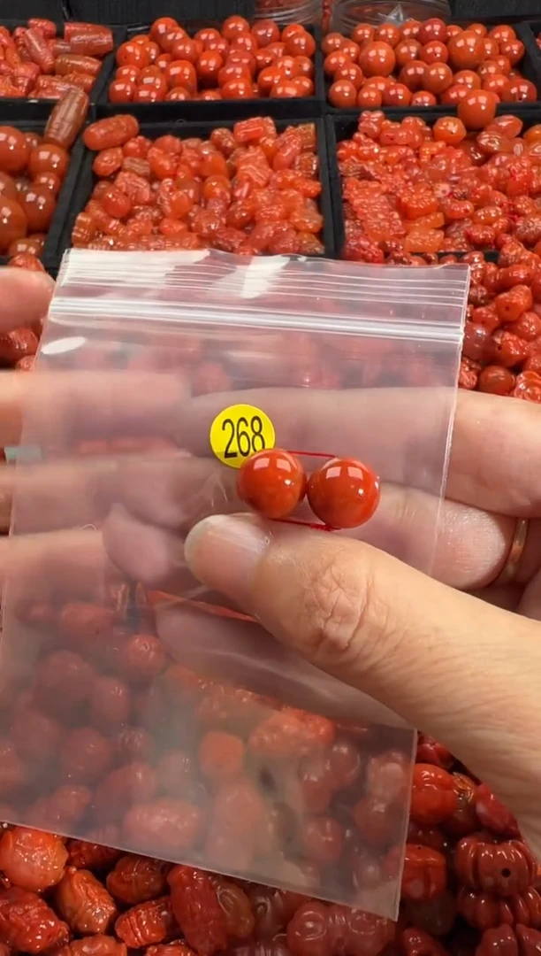 颈饰未镶嵌南红玛瑙1