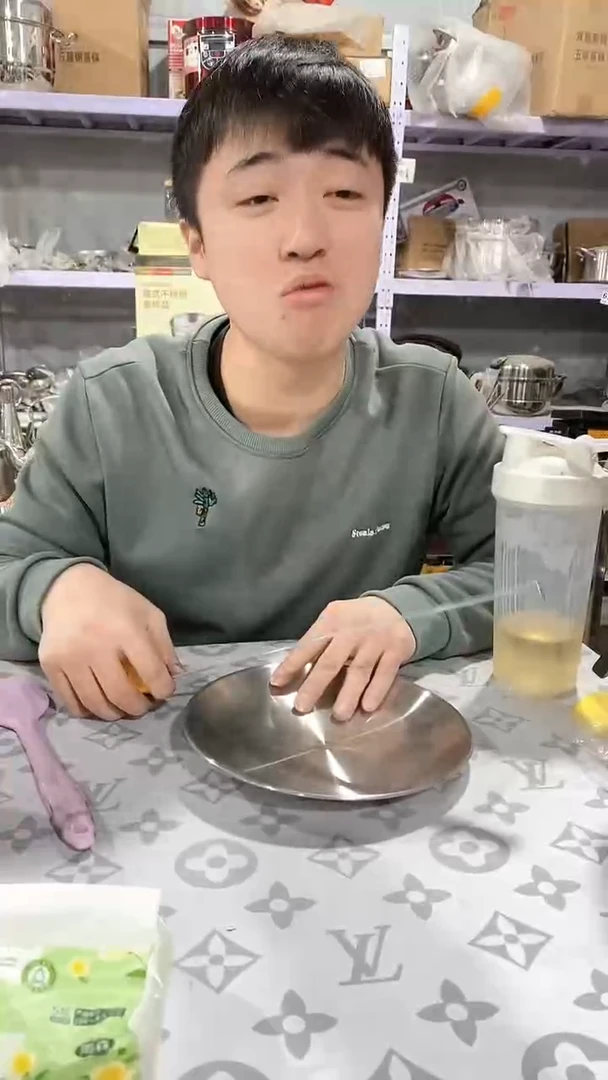 21.5人拉丝盘瑕疵