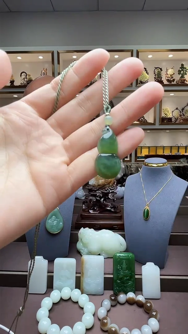 【闪购商品】和田玉挂件未镶嵌苏