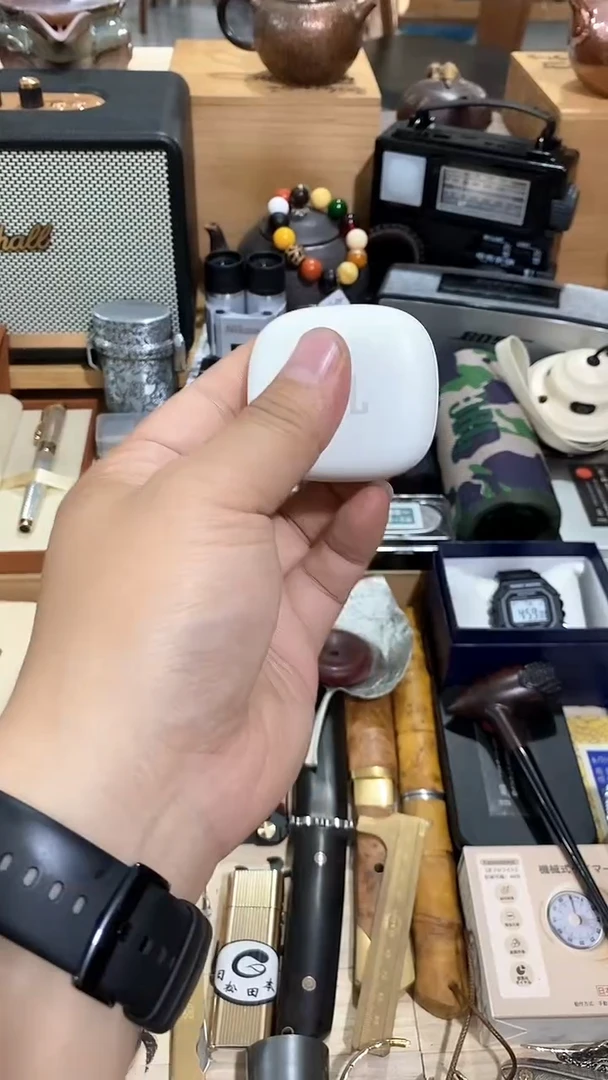 瓷片闪购商品  如图所示