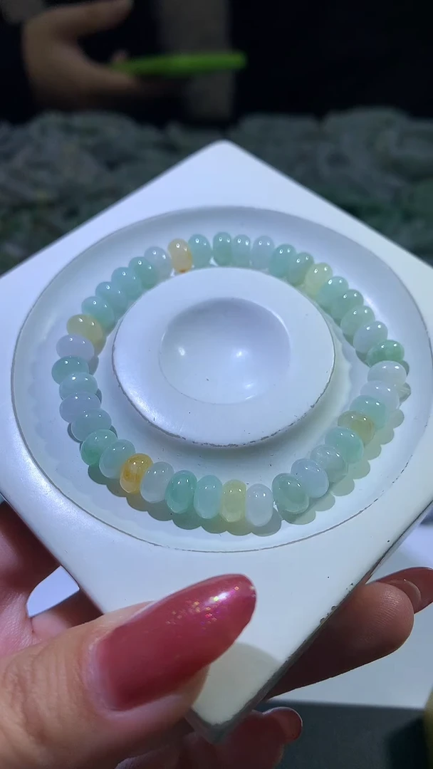 颈饰未镶嵌翡翠ZX018819