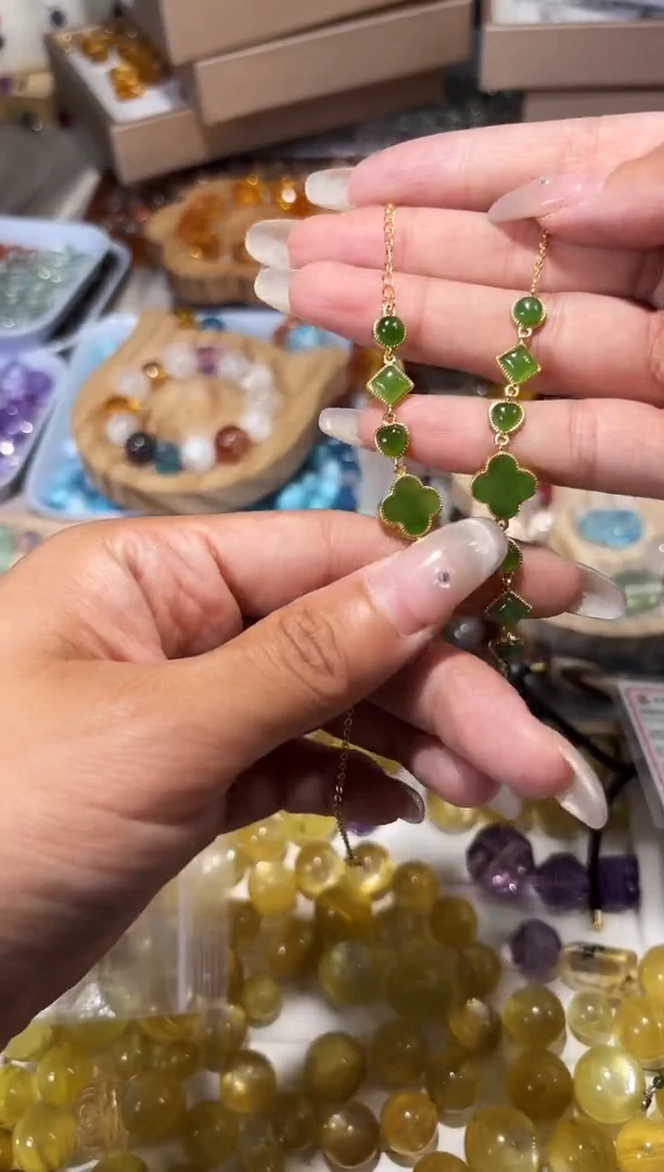 水晶手串银S925镶嵌R****fQ79碧玉手链拍2