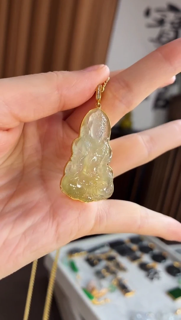 吊坠(不含链)18K金镶嵌翡翠吊坠