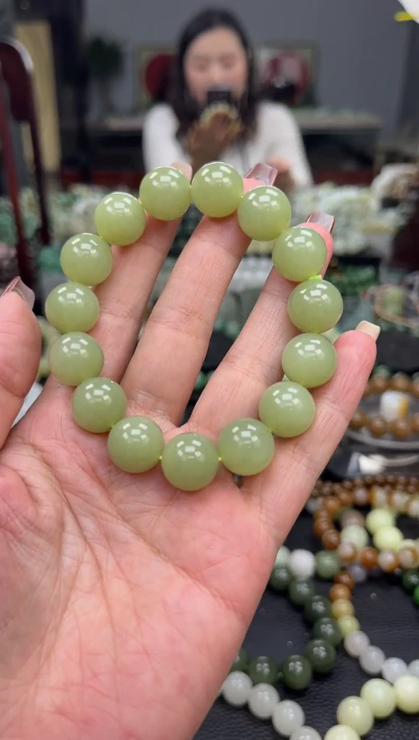 【闪购商品】和田玉手串未镶嵌新疆葡萄肉卡14