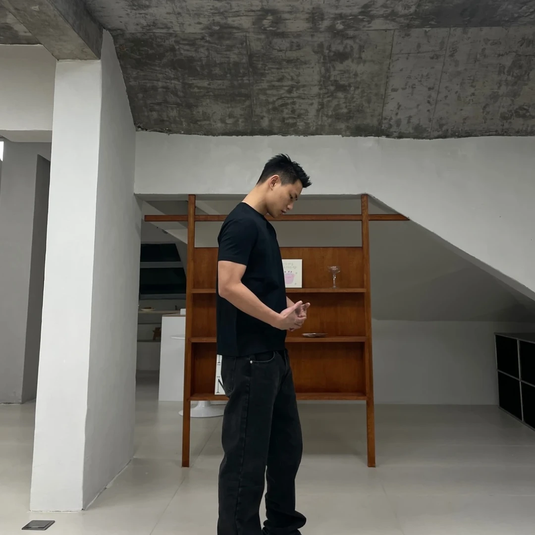 LIGGICC美式休闲纯色T纳维亚科技面料健身运动冰皮速干弹圆领短袖