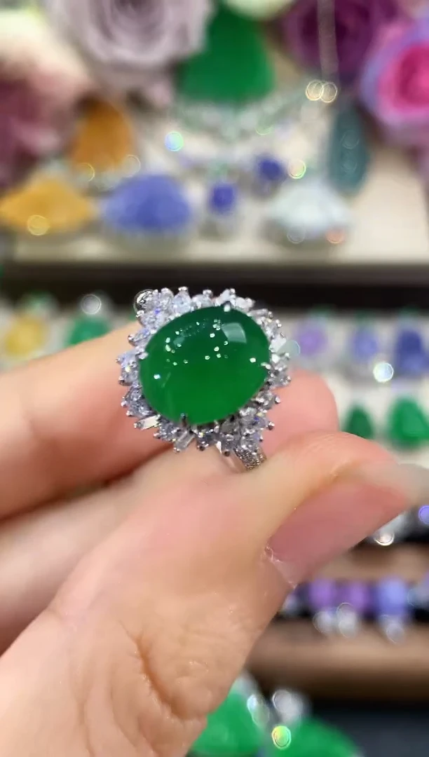 18K金镶嵌戒指翡翠C50