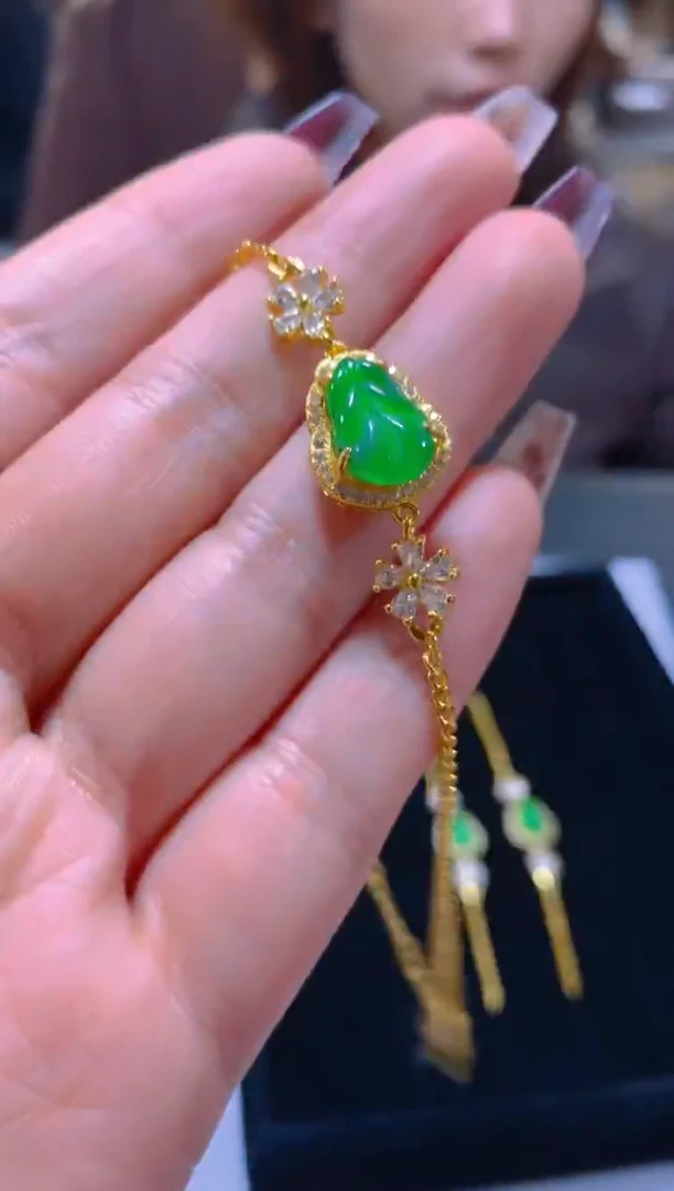 未镶嵌手链翡翠多样性发一