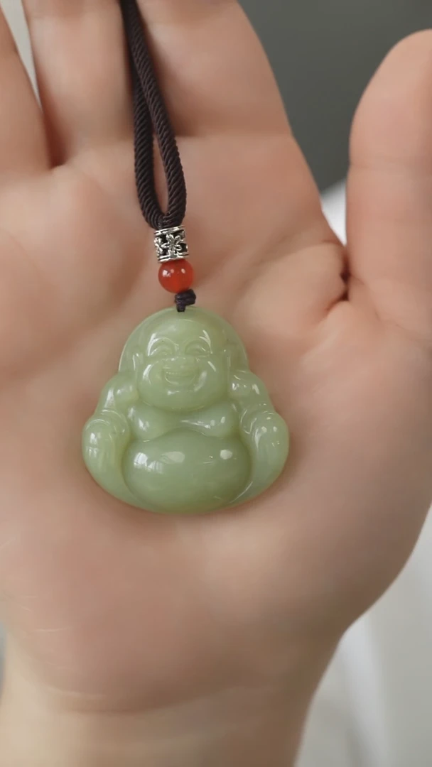 和田玉未镶嵌颈饰佛公