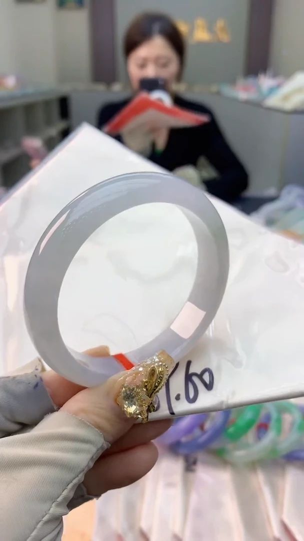 未镶嵌手镯翡翠0534289107