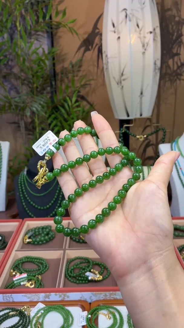 和田玉（碧玉）未镶嵌颈饰8mm辣绿微矿锁骨链