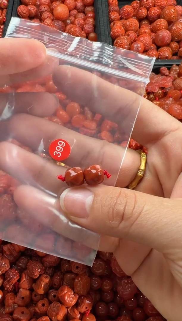 【闪购商品】南红玛瑙颈饰未镶嵌1