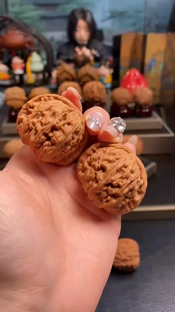 【闪购商品】文玩核桃把件A573白狮子43